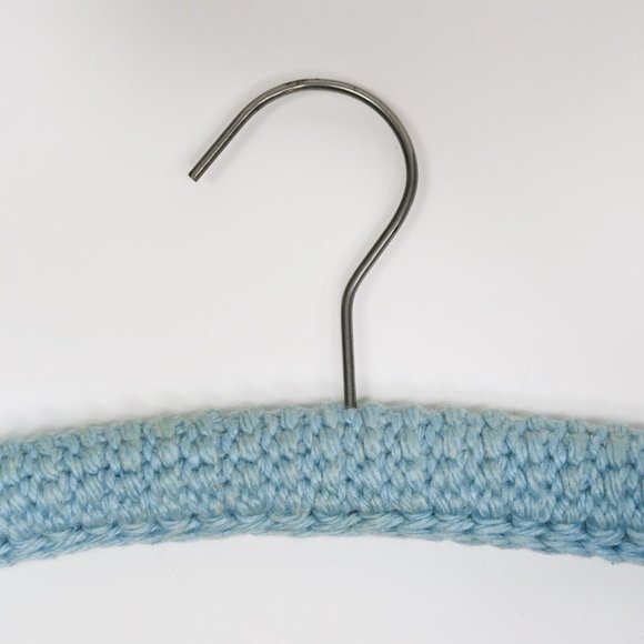 Vintage 60s Blue Crochet "Non Slip" Decorative Clothes Hangers - Picture 6 of 8